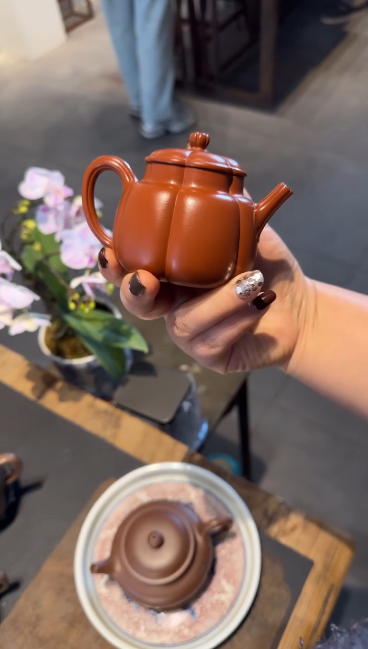 【闪购商品】紫砂茶壶繁花 朱泥