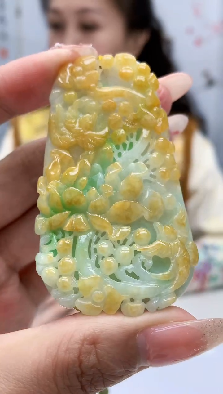 【闪购商品】定制翡翠未镶嵌4989mm-毛货挂件145