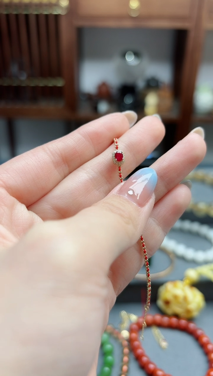 【闪购商品】红宝石手链18K金镶嵌18k金红宝石手链*1 ZX