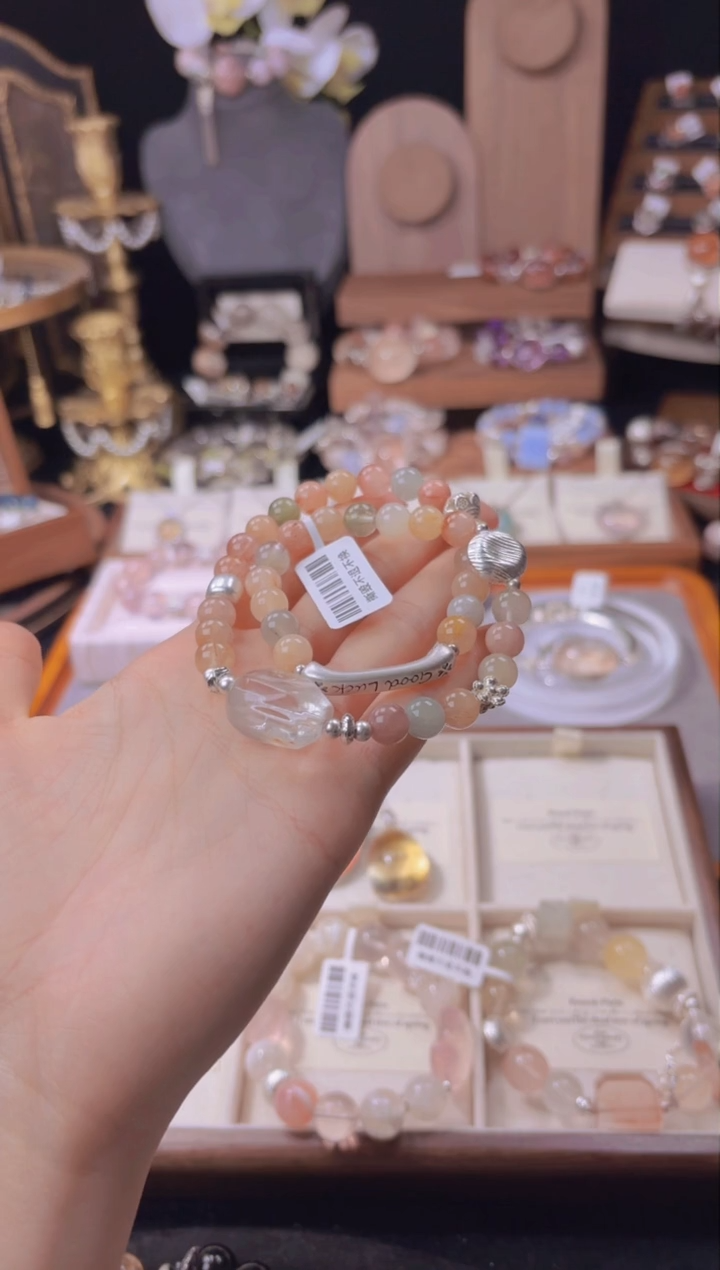 【闪购商品】水晶手链未镶嵌兔毛