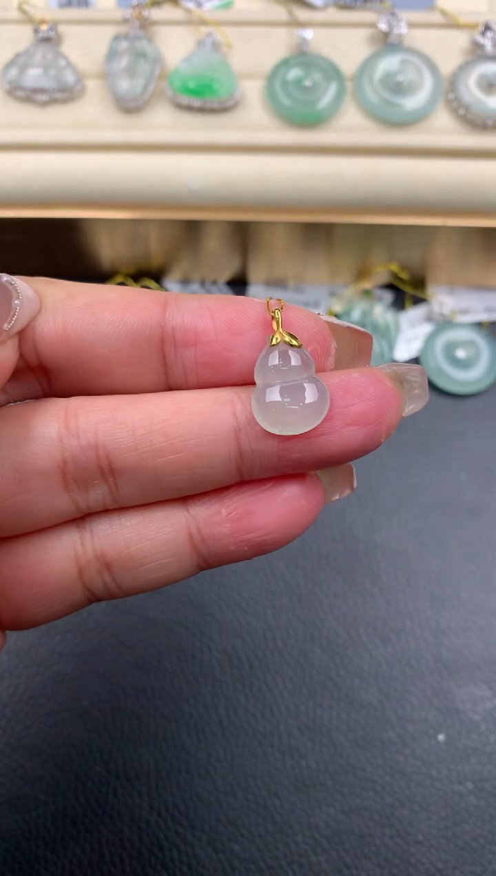 【闪购商品】翡翠颈饰18K金镶嵌D306