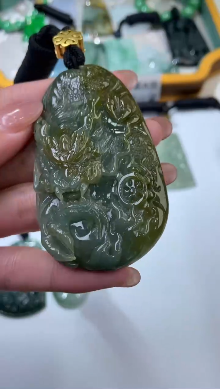 【闪购商品】翡翠挂件未镶嵌273173  