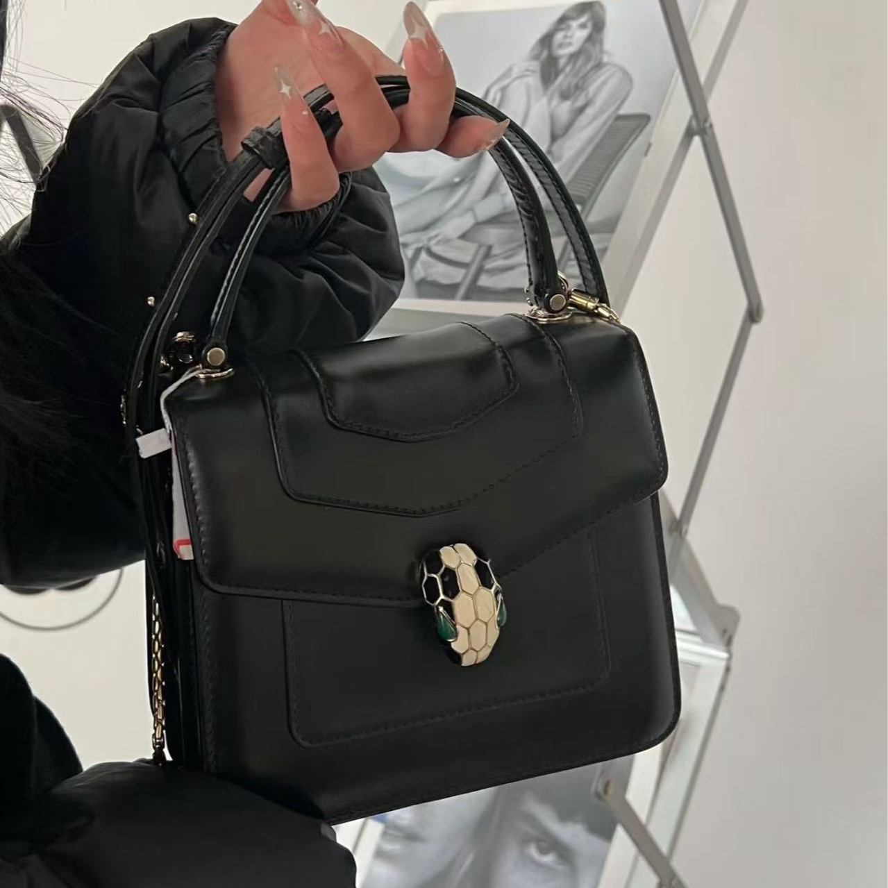 95新 BVLGARI/宝格丽 理里奢品/宝格丽黑色蛇头风琴包