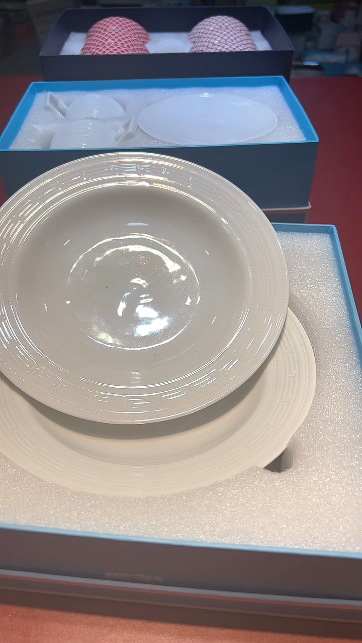 【闪购商品】瓷片锅碗瓢盆一件不剩