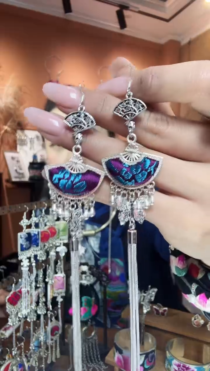 【闪购商品】刺绣纯手工民族风耳环