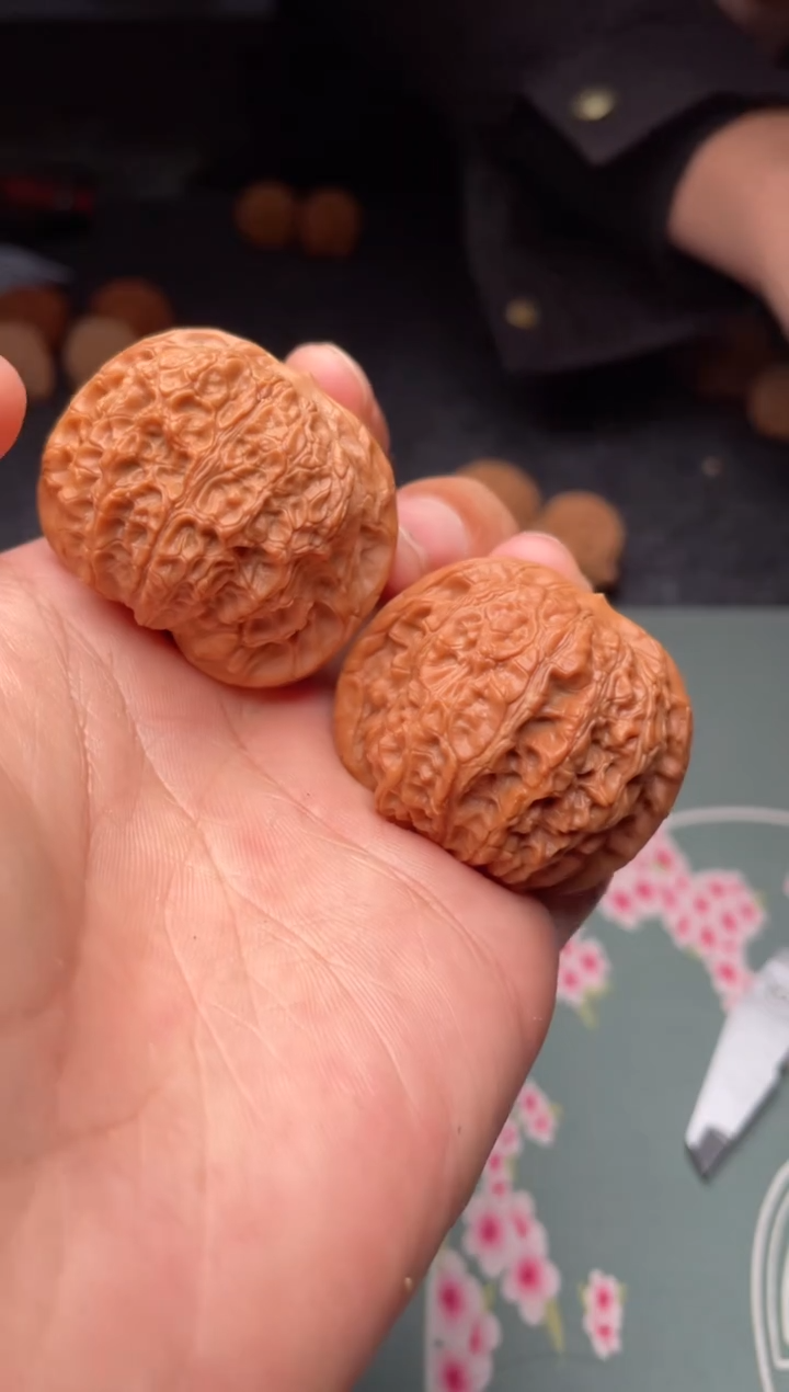 把件文玩核桃a10  血麒麟 40尺