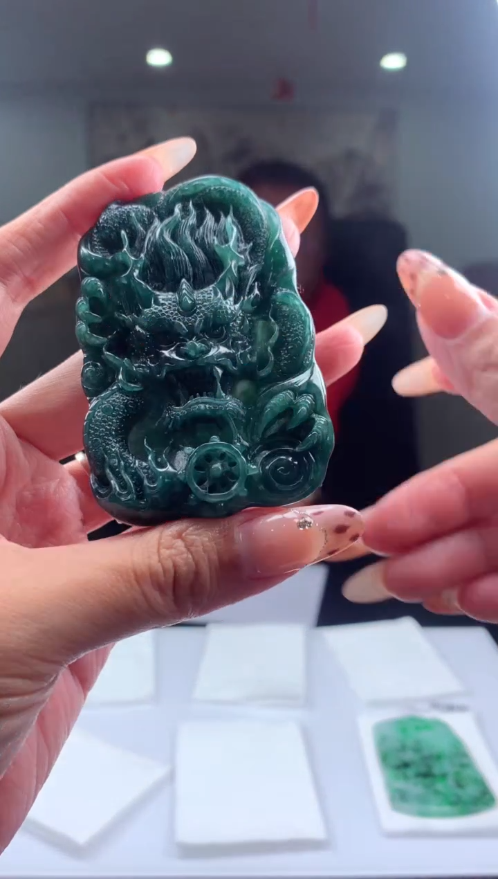 【闪购商品】定制翡翠未镶嵌挂件发货（拍一发一）
