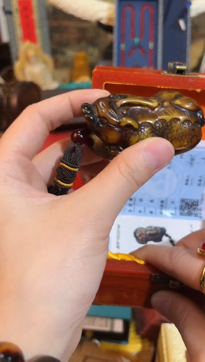 【闪购商品】蜜蜡裸石未镶嵌67凯凯凯凯凯凯凯凯