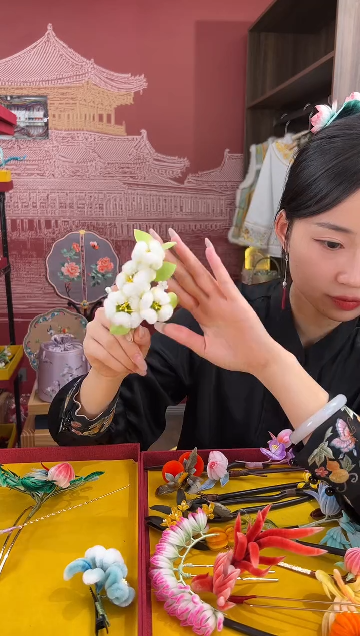 【闪购商品】刺绣非遗绒花（发饰）