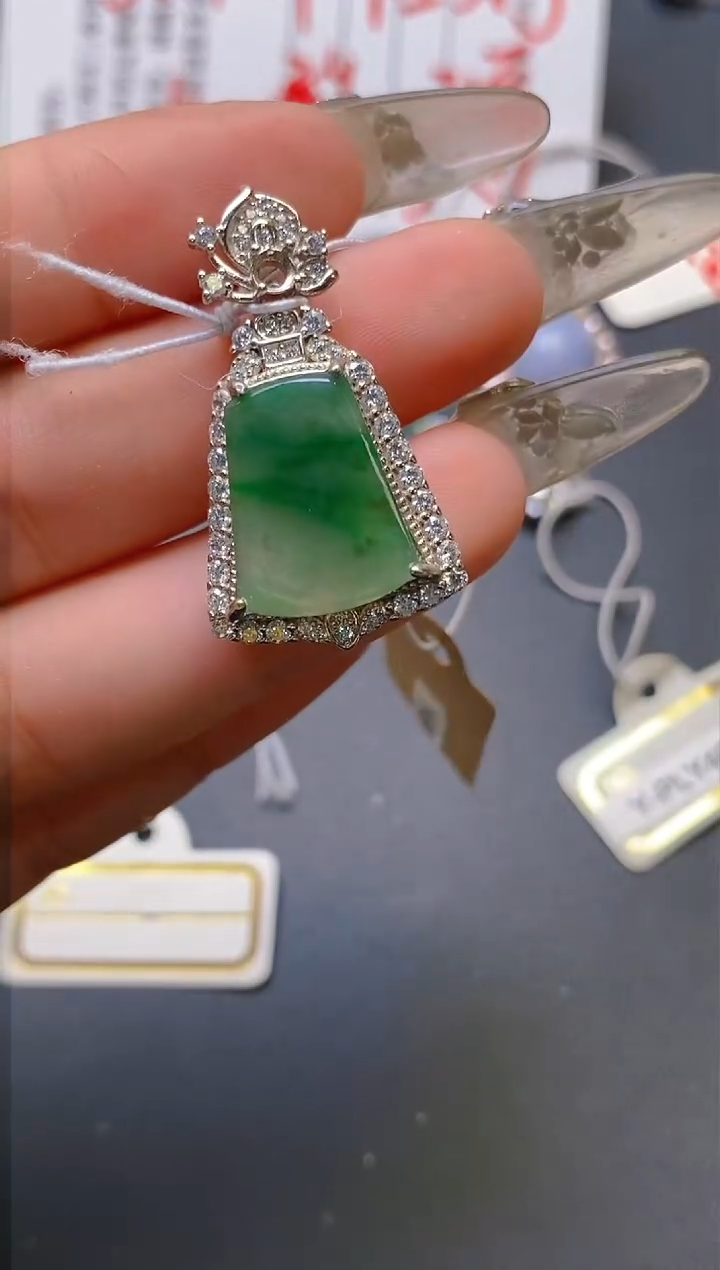 【闪购商品】翡翠耳饰银S925镶嵌天然A货翡翠1