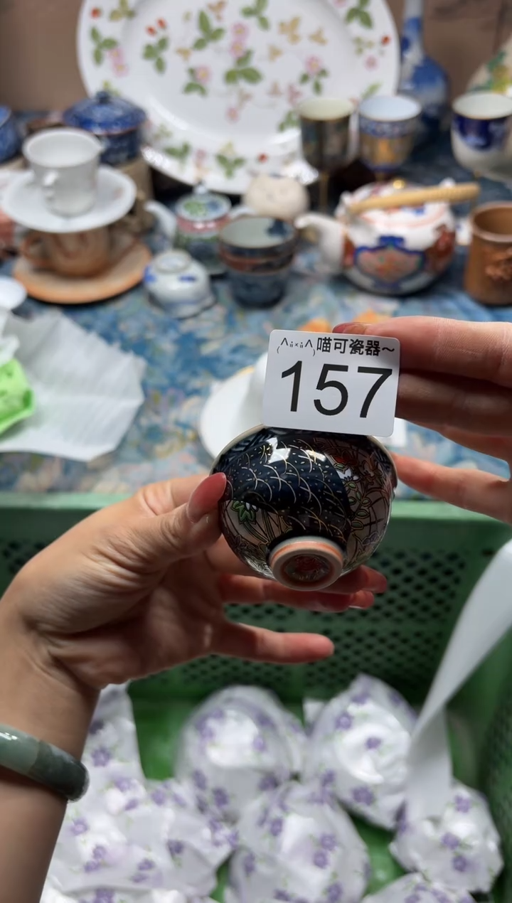手工艺品琉璃跑***腿157