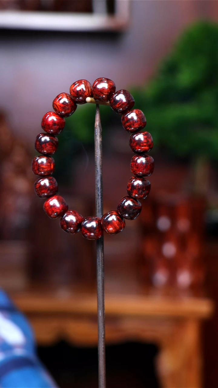 【闪购商品】降真香手串/手链海南红降1.2*1.3手串