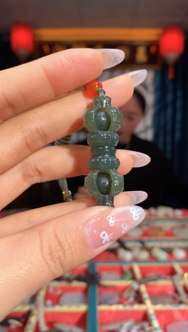 【闪购商品】和田玉颈饰未镶嵌杵