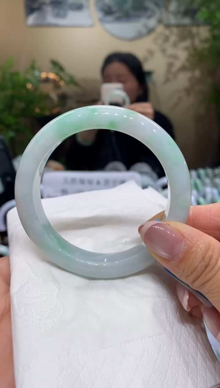 【闪购商品】翡翠手镯未镶嵌翡翠