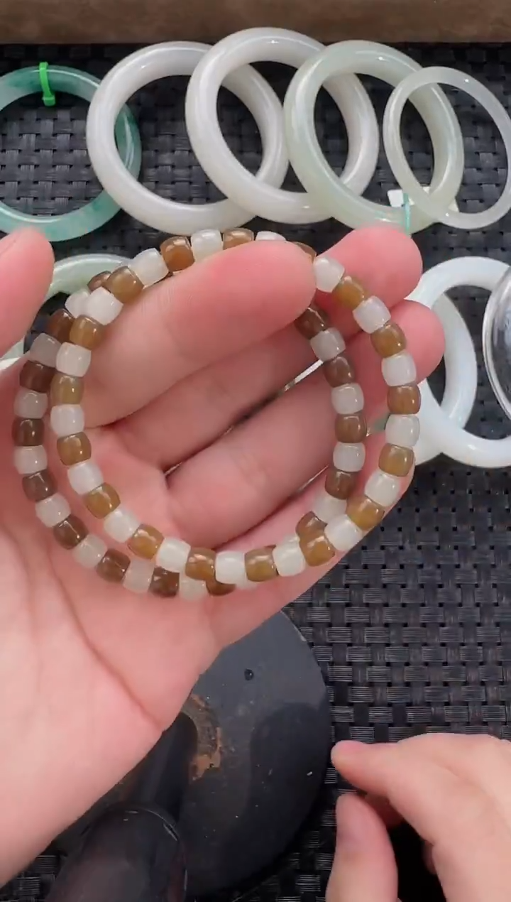 颈饰未镶嵌和田玉糖玉白玉直切（多样性发货拍一发一）