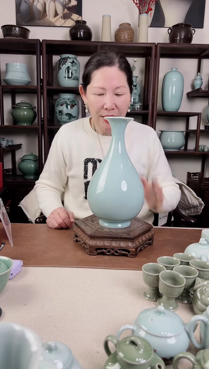 【闪购商品】杯龙泉青瓷 粉青 玉壶春