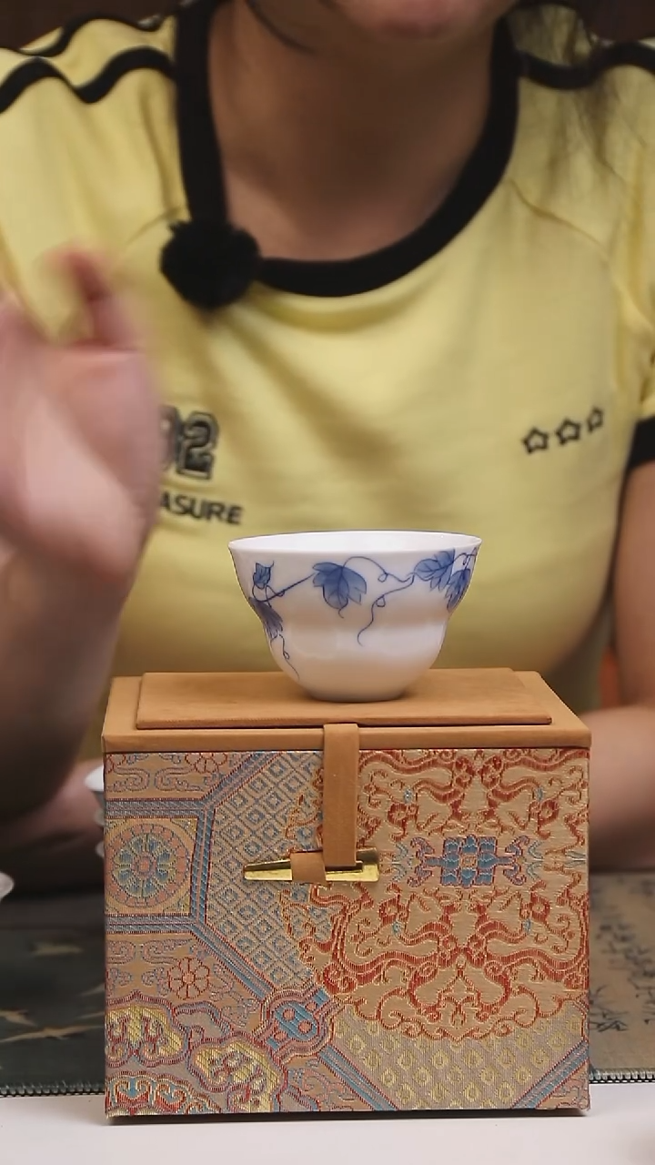 景德镇高温瓷葫芦玲珑瓷