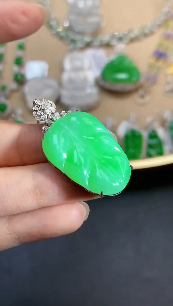 【闪购商品】翡翠吊坠(不含链)18K金镶嵌3619    