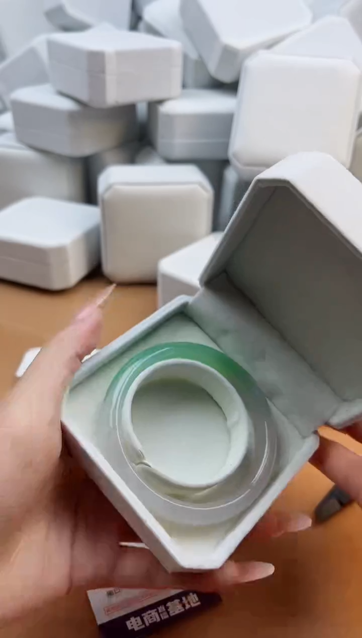 【闪购商品】玛瑙/玉髓手镯未镶嵌3480