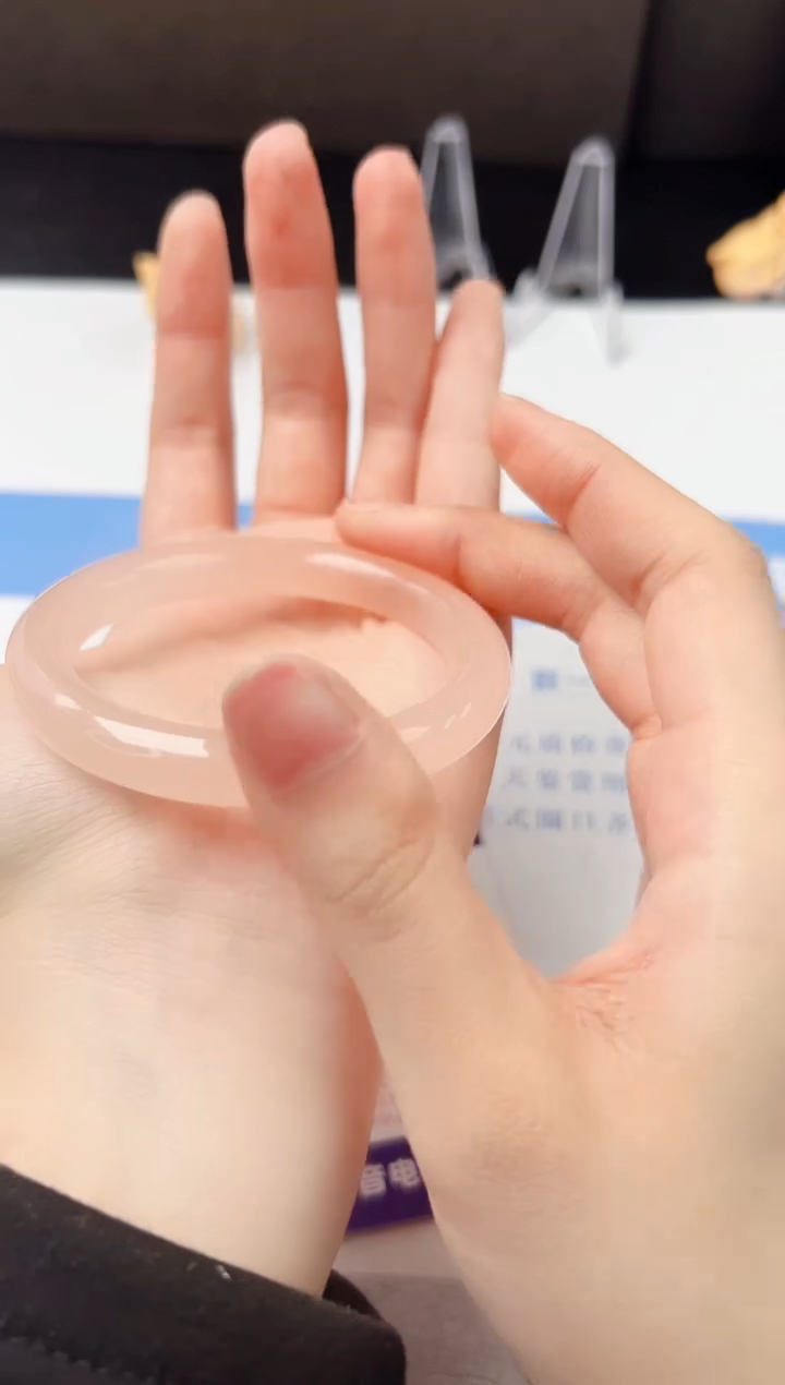 石英质玉未镶嵌手镯24