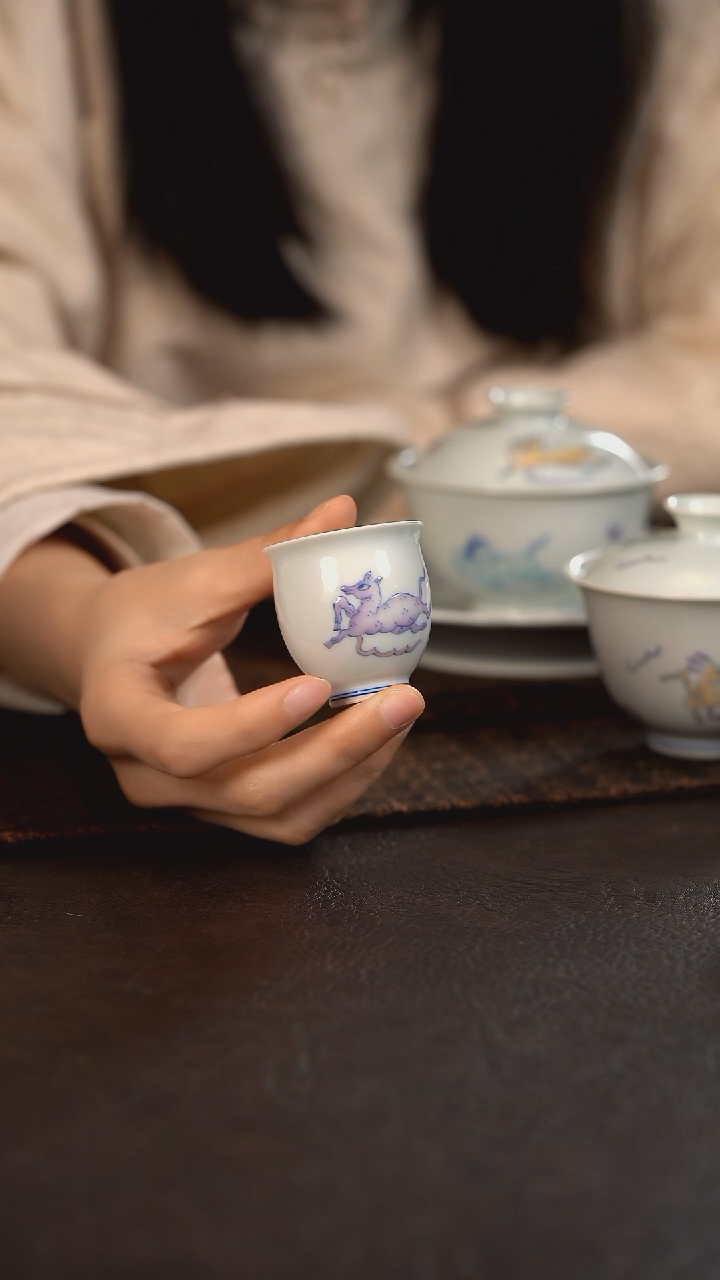 【闪购商品】杯活动价聚澜堂斗彩小鹿玉兰杯 紫色