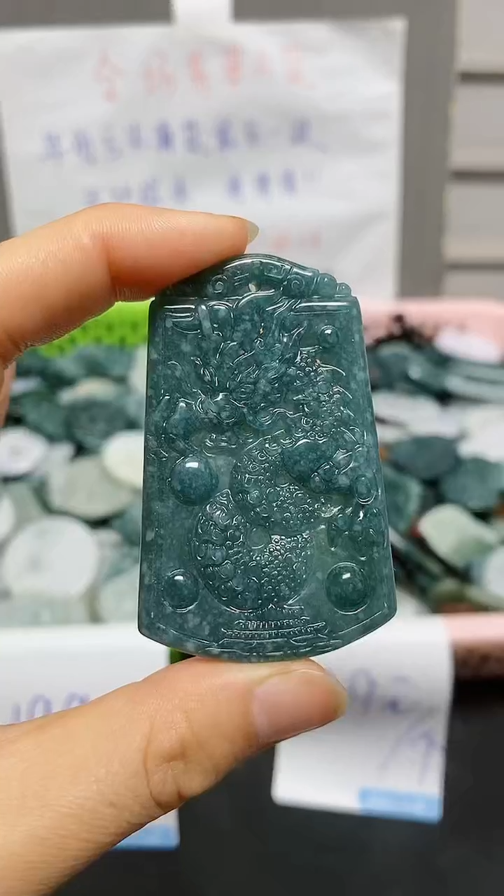 【闪购商品】翡翠颈饰未镶嵌天然翡翠A货