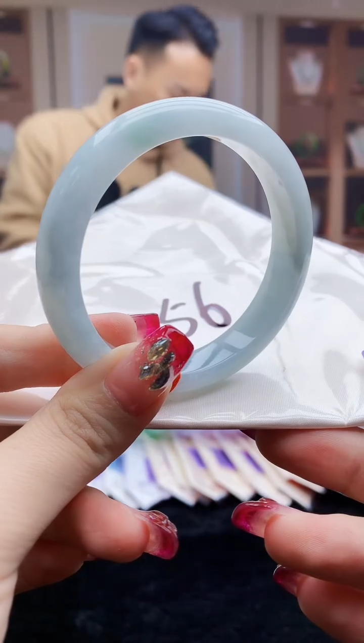 【闪购商品】翡翠手镯未镶嵌   H87-102