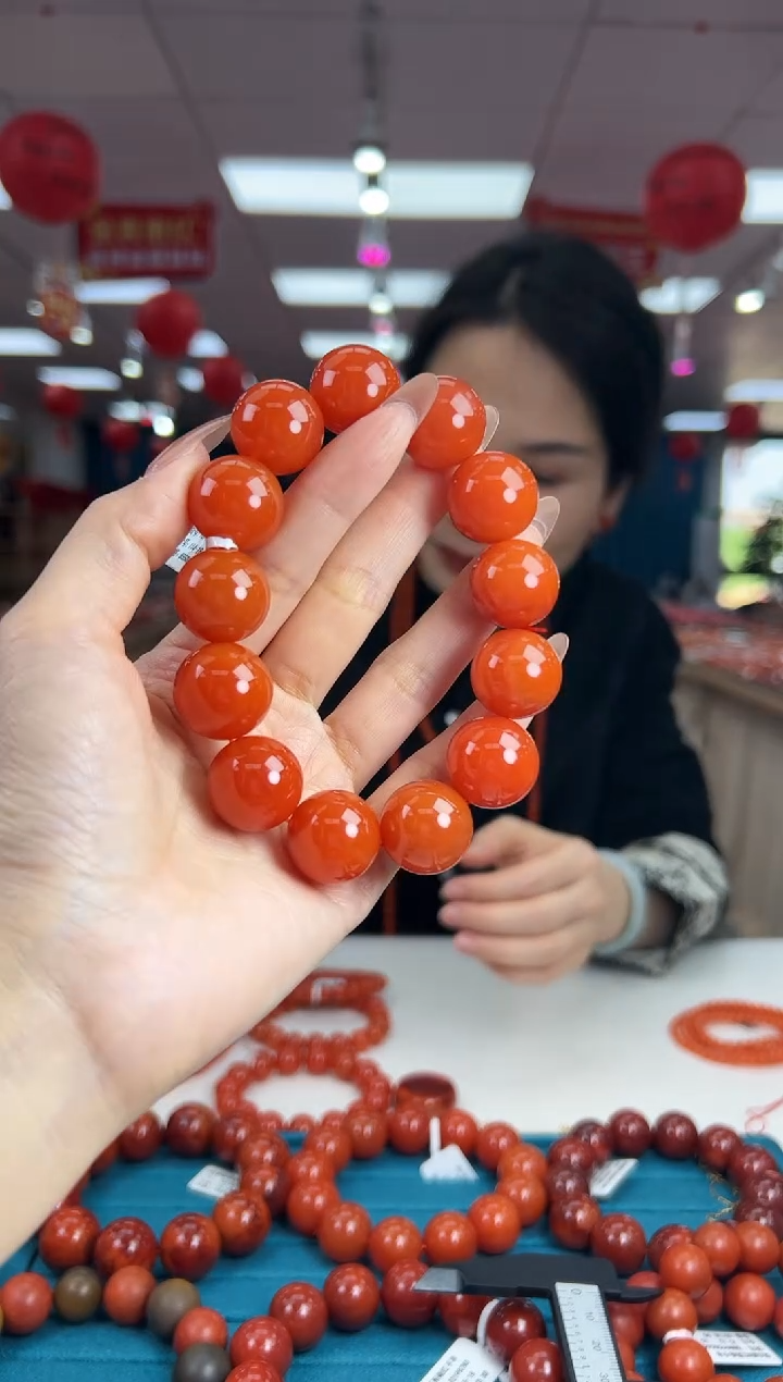 【闪购商品】南红玛瑙手串未镶嵌2.15-（多样式）