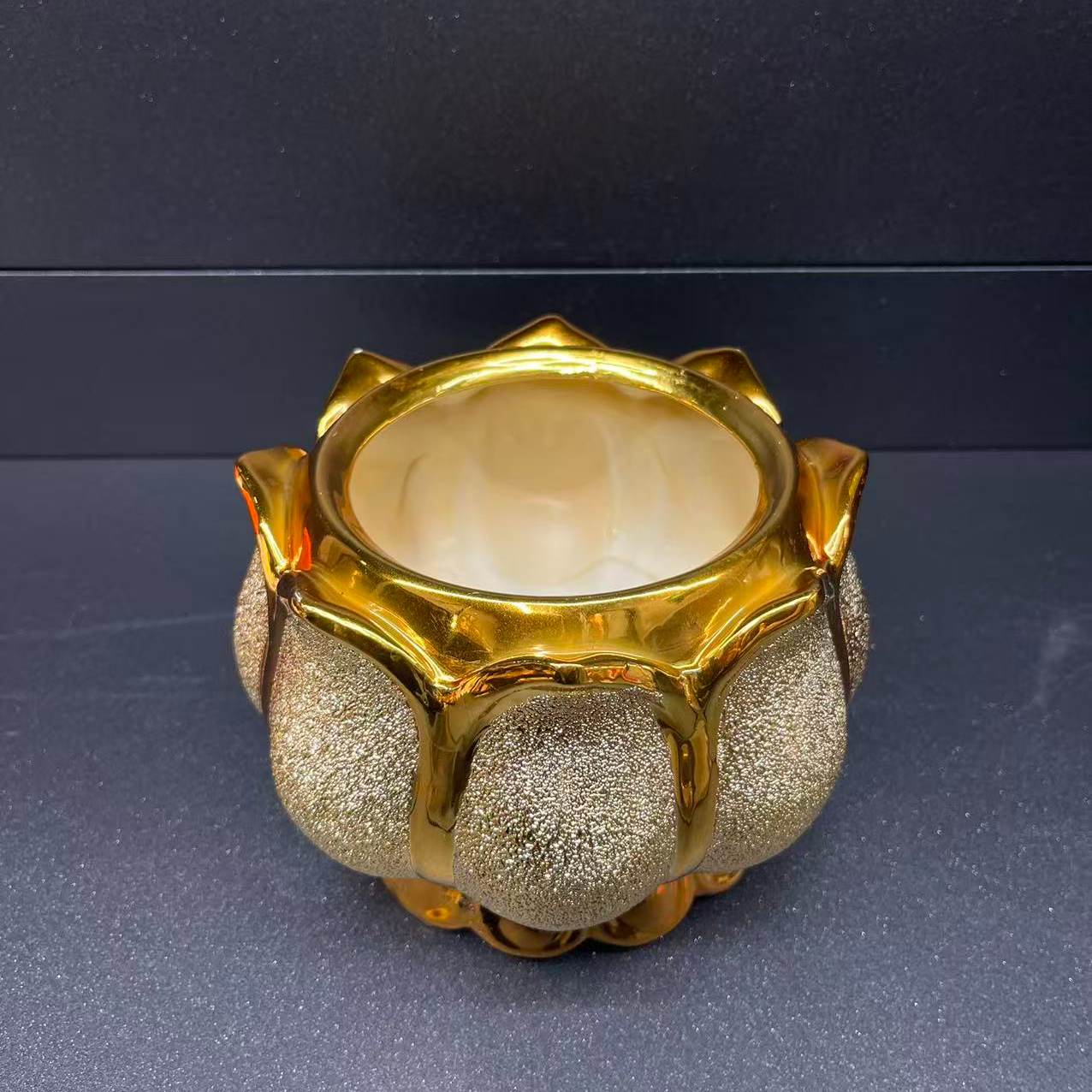 金色陶瓷莲花炉家用室内插香佛具用品
