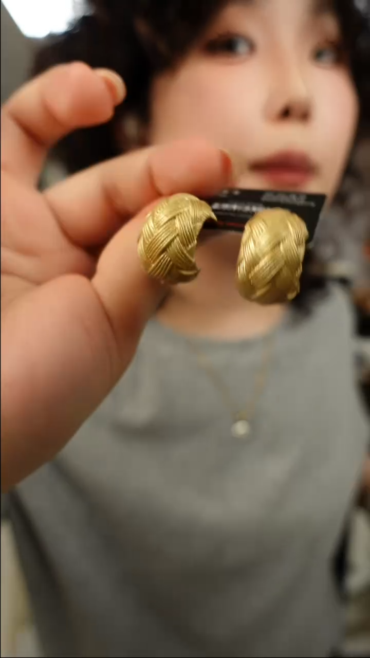 无合金耳钉           15