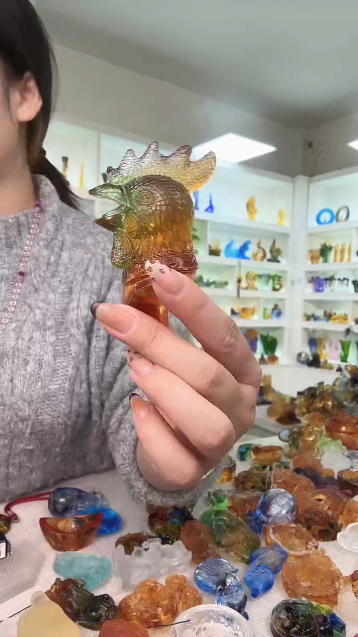 手工艺品琉璃鸡首