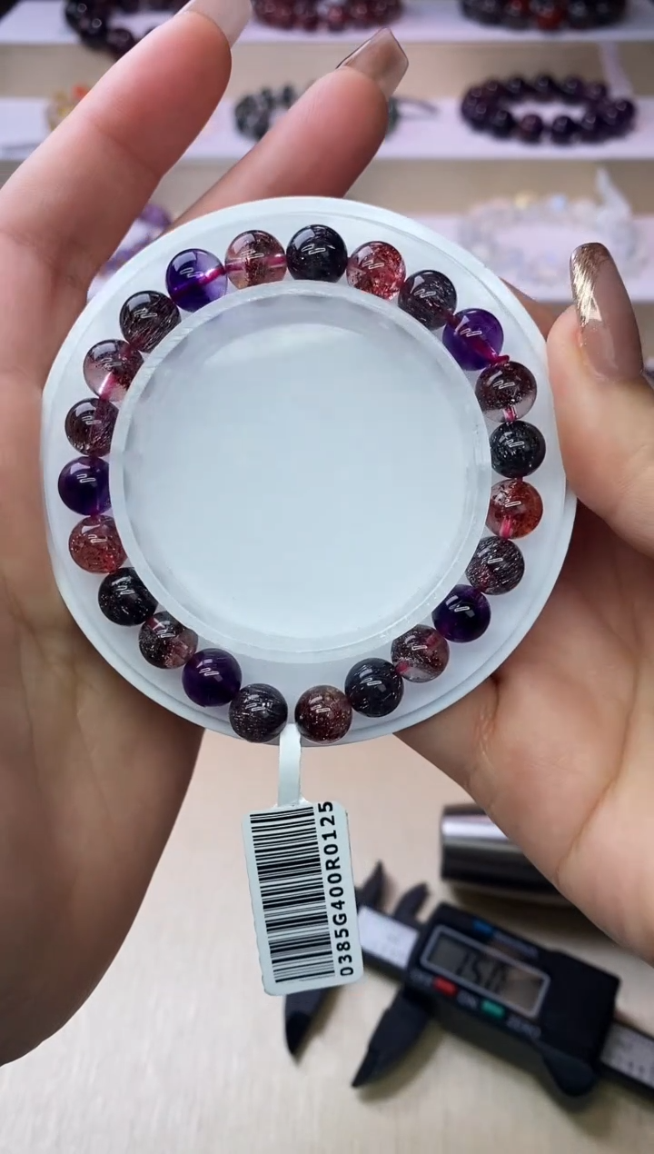 【闪购商品】水晶手链未镶嵌黑加仑超七8m+