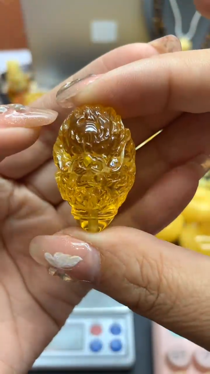 【闪购商品】未镶嵌琥珀珠宝奇石643
