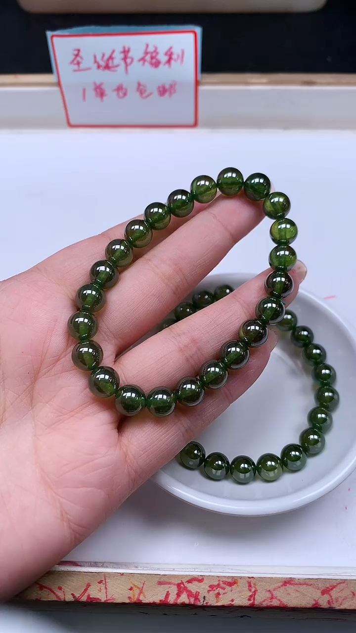 未镶嵌散珠红宝石风**淡M460绿 宝石8mm1条