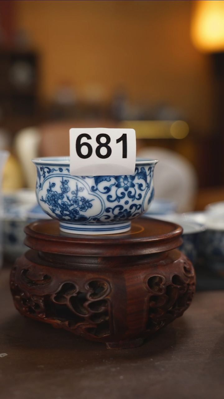 柴窑青花大炉式杯（微瑕）