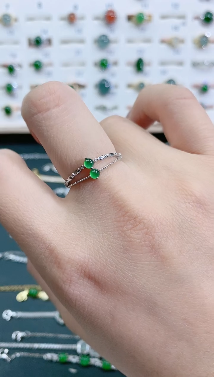 翡翠戒指银S925镶嵌天然翡翠