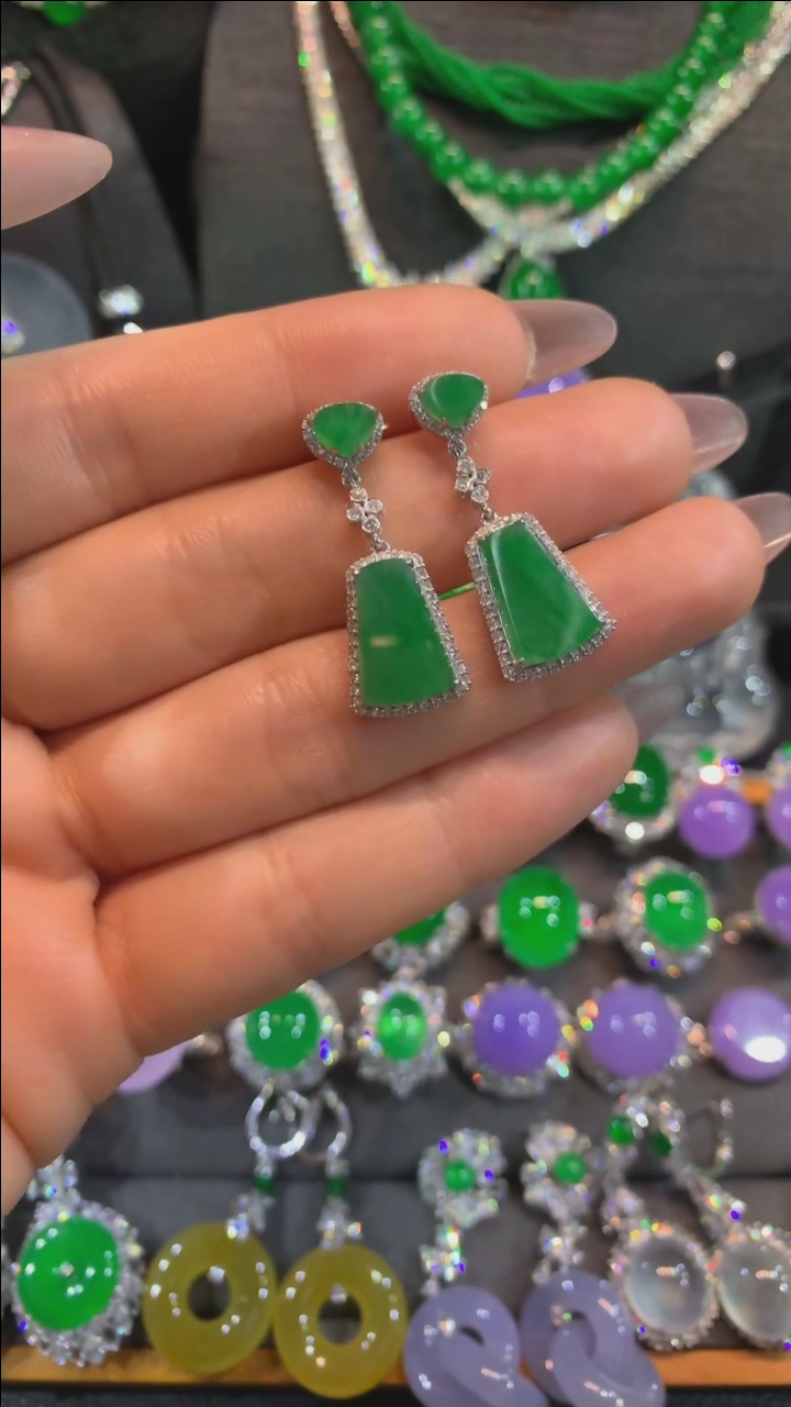 【闪购商品】翡翠耳饰18K金镶嵌耳饰