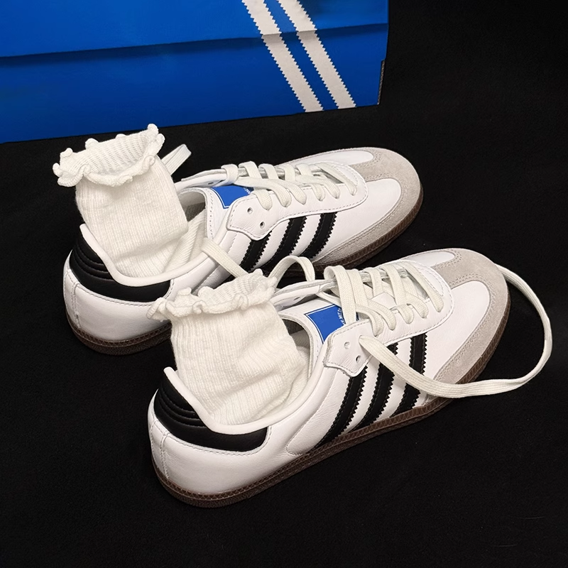 正品官网三杠白色德训鞋男女款2025新款经典情侣休闲百搭运动板鞋