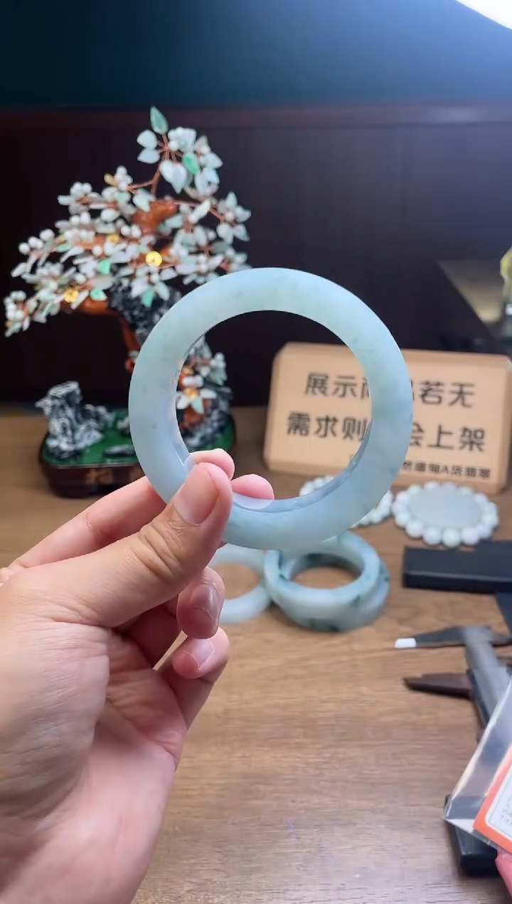 【闪购商品】定制翡翠手镯未镶嵌定制