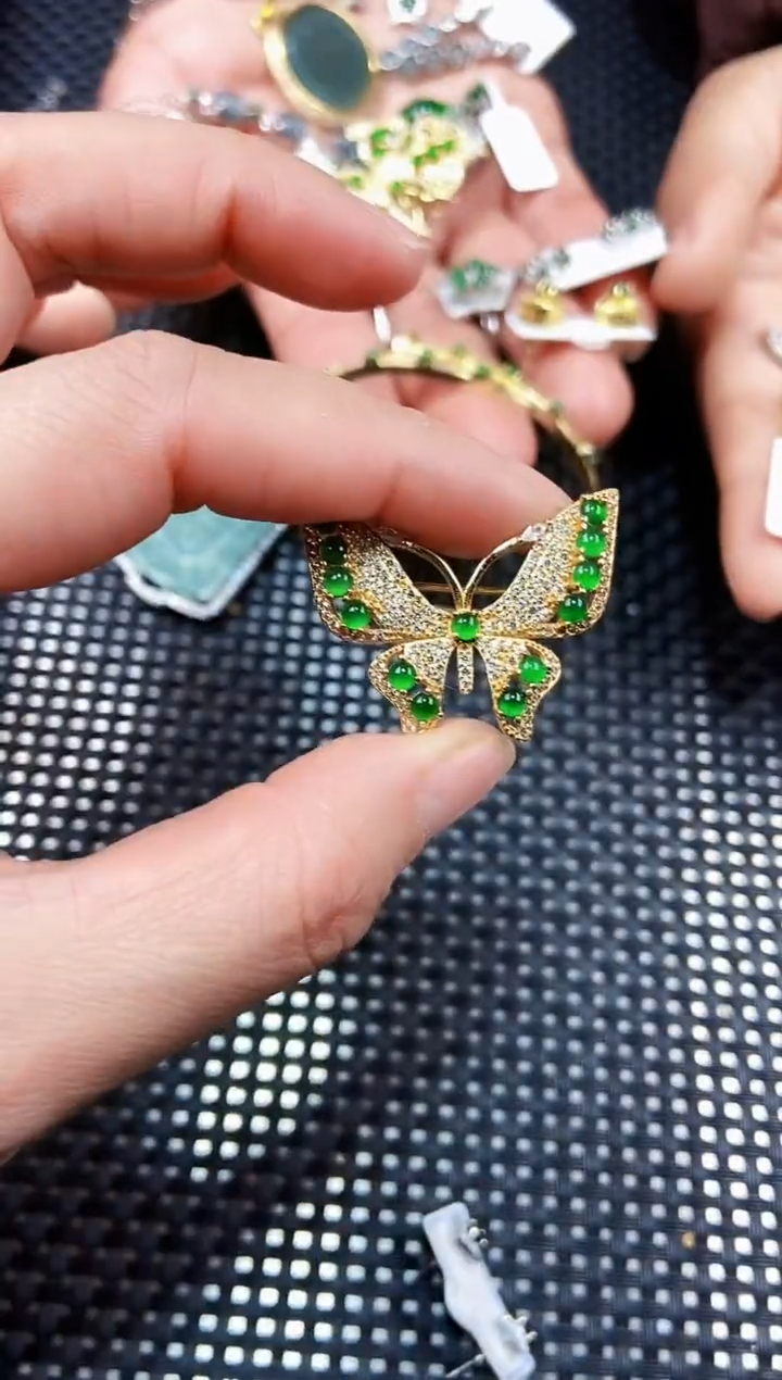 【闪购商品】翡翠吊坠(不含链)未镶嵌111111111