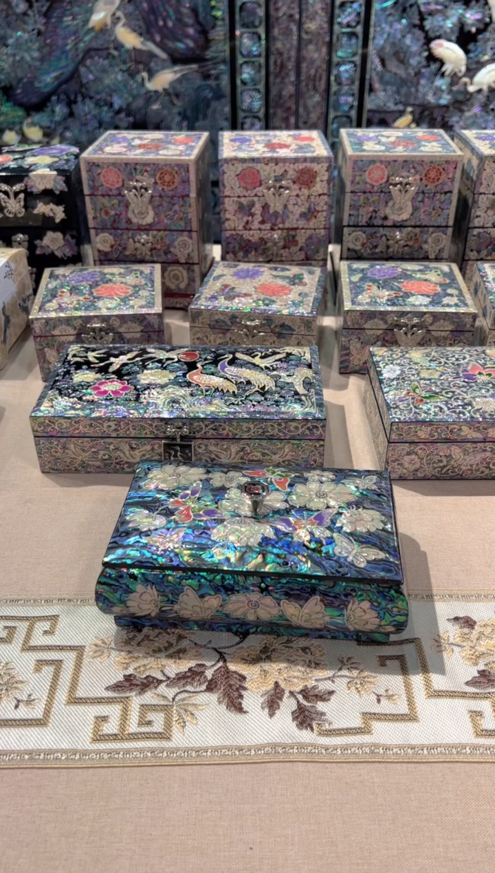 微瑕·弘贝雅螺钿漆器文化馆