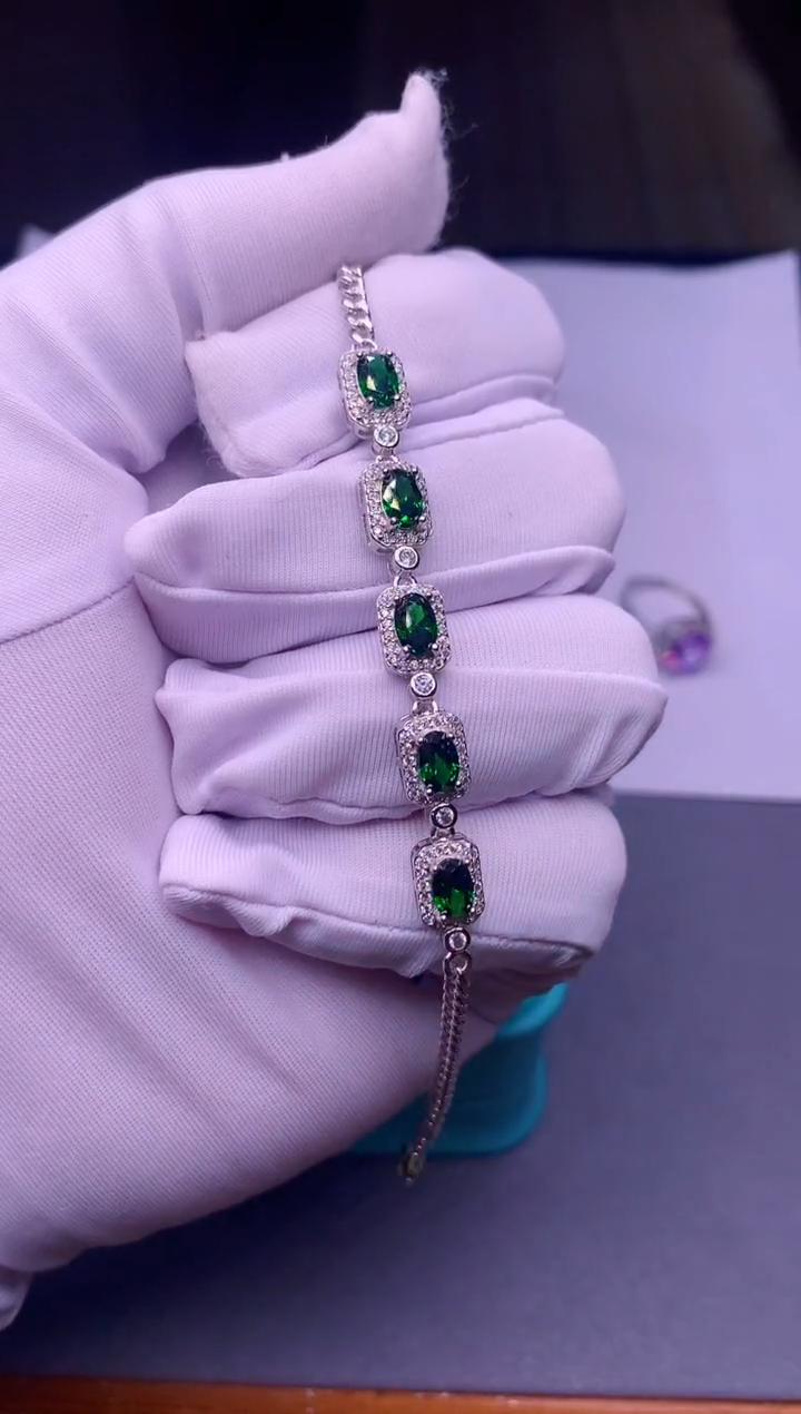 【闪购商品】祖母绿手链银S925镶嵌............