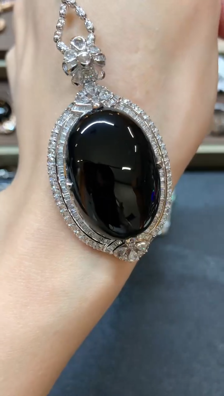 【闪购商品】翡翠吊坠(不含链)18K金镶嵌a176         