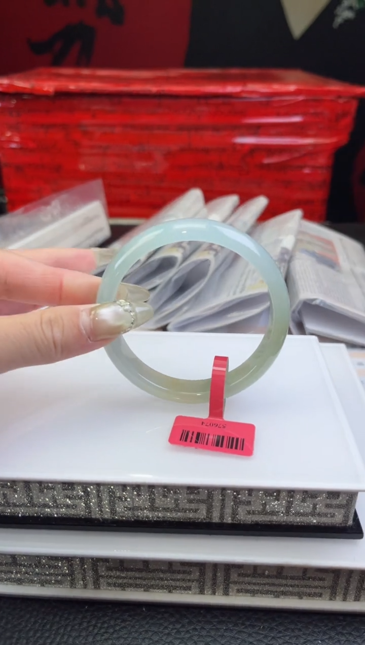【闪购商品】翡翠手镯未镶嵌翡翠手镯2