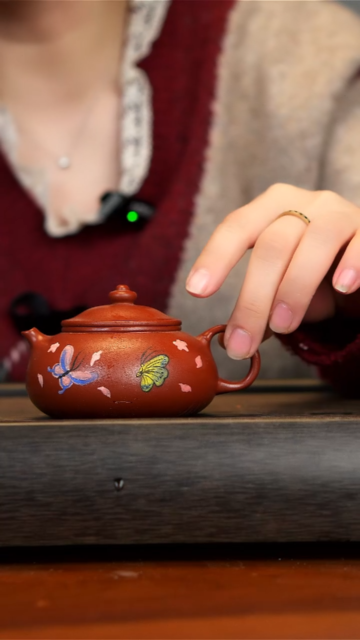 【闪购商品】紫砂茶壶大红寒江 蝴蝶