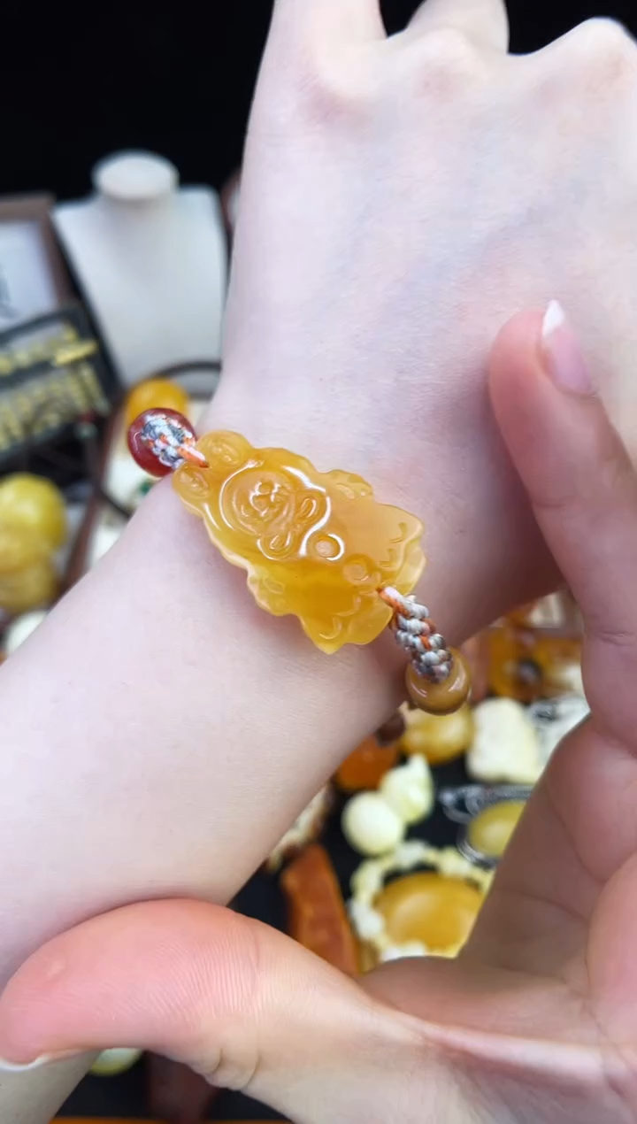琥珀未镶嵌珠宝奇石柒月