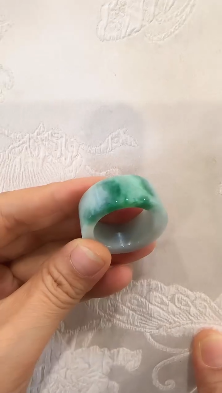 翡翠未镶嵌颈饰国风31