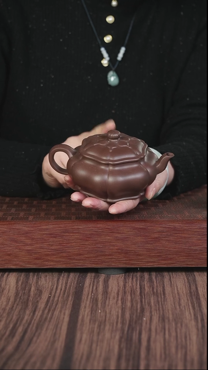 【闪购商品】紫砂茶壶筋纹  葵菱