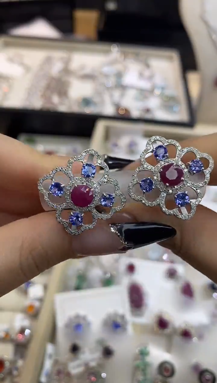 银S925镶嵌耳饰定制红宝石楚楚珠宝中古甄选不退换