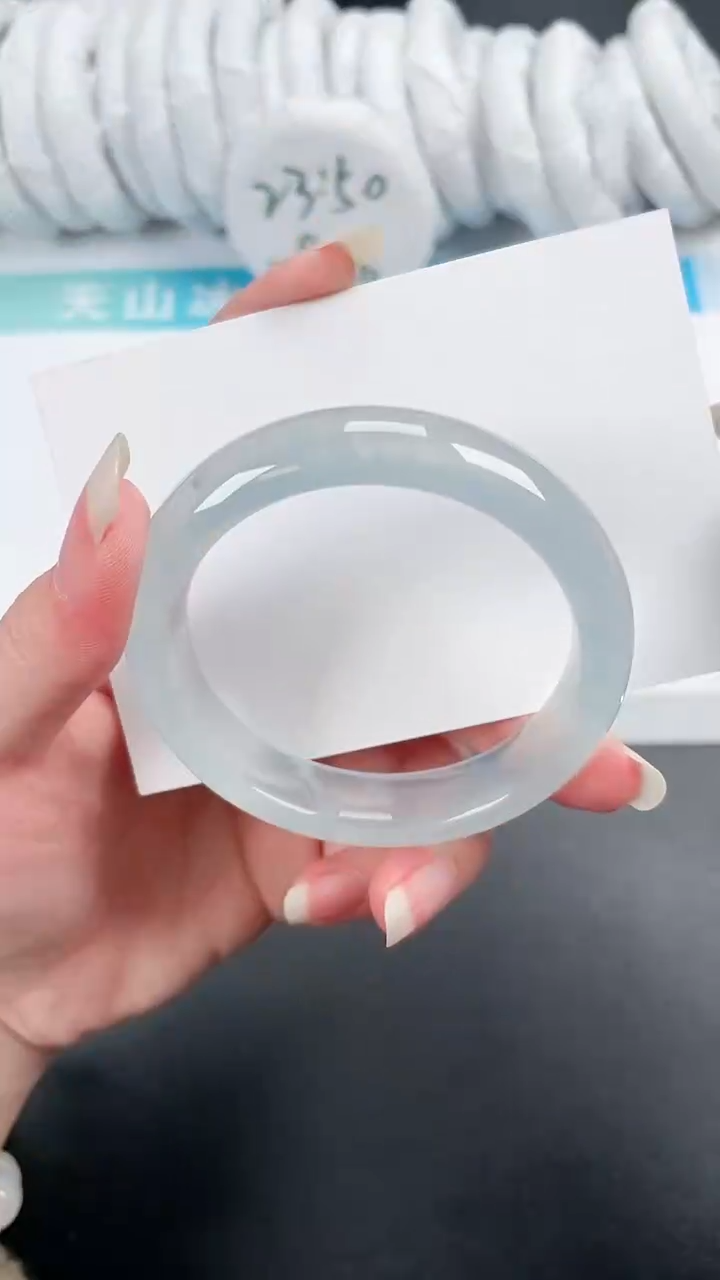 【闪购商品】石英质玉手镯未镶嵌413-53.5